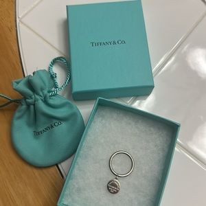 RETURN TO TIFFANY & CO ROUND TAG RING 5.5